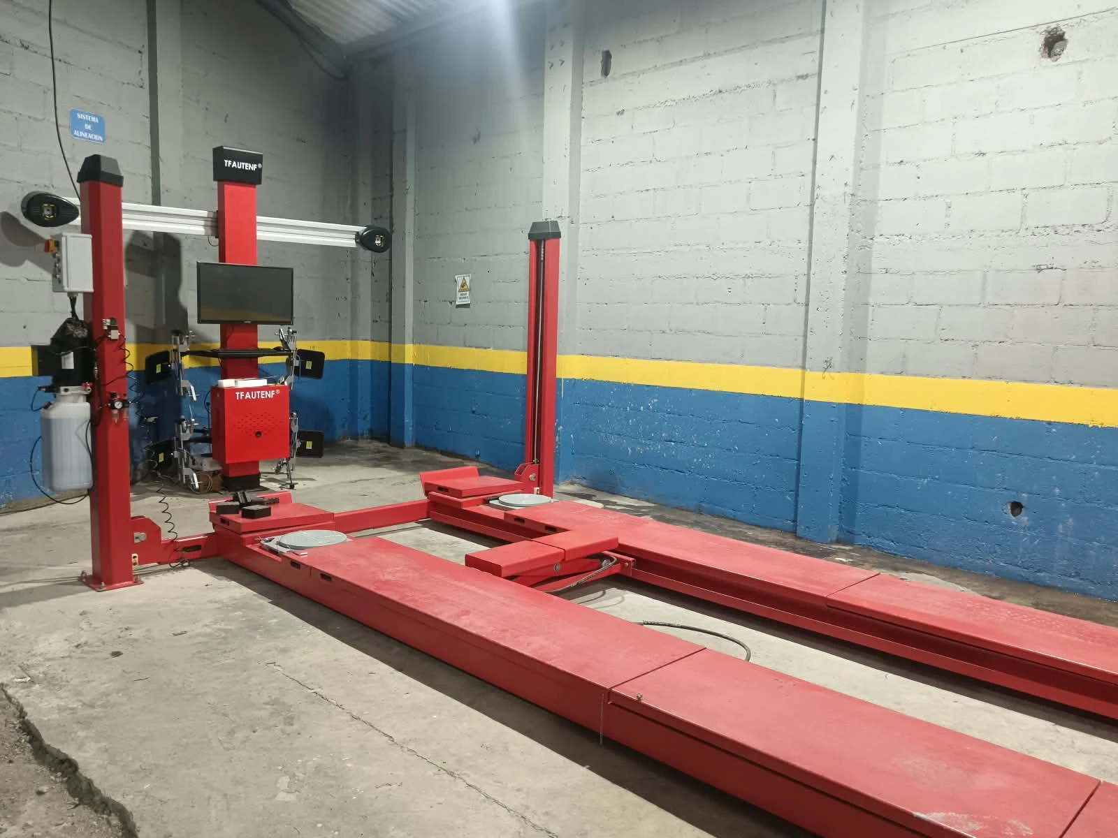 Rampa y máquina de alineación de ruedas 3D TFAUTENF